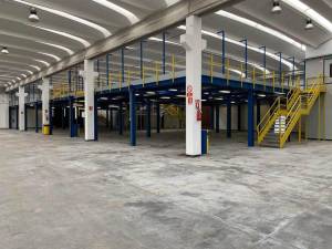 Soppalco industriale usato per magazzino a Fiumicino