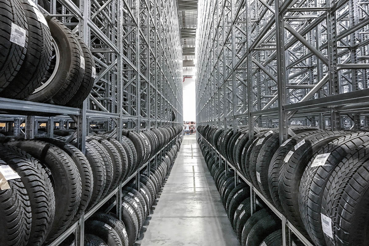 Scaffali porta pneumatici - Scaffalature per gomme